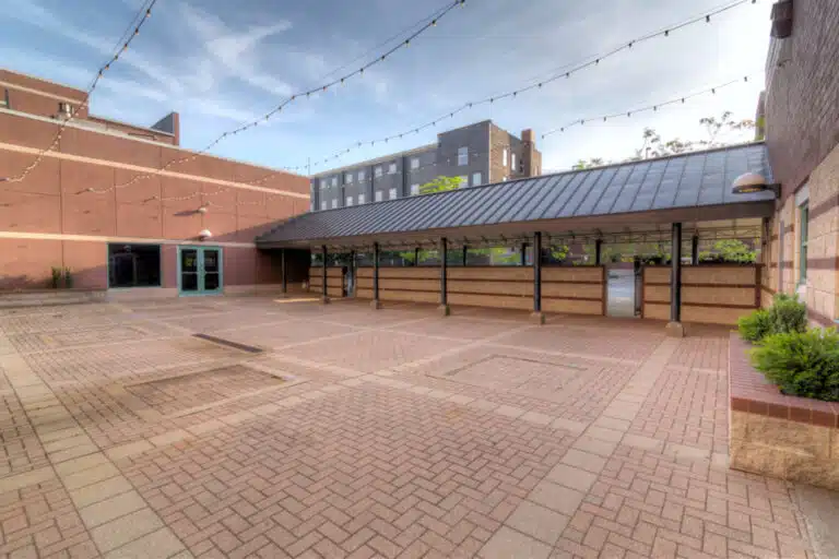 The Courtyard at RiverPark Center, looking southward